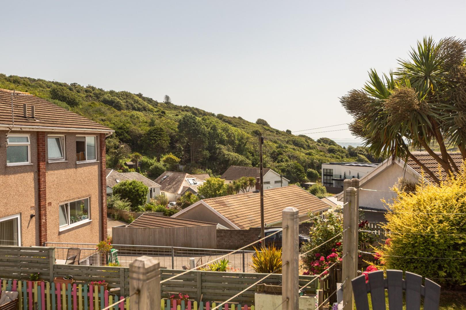 Plunch Lane, Mumbles, Swansea, SA3 4JE